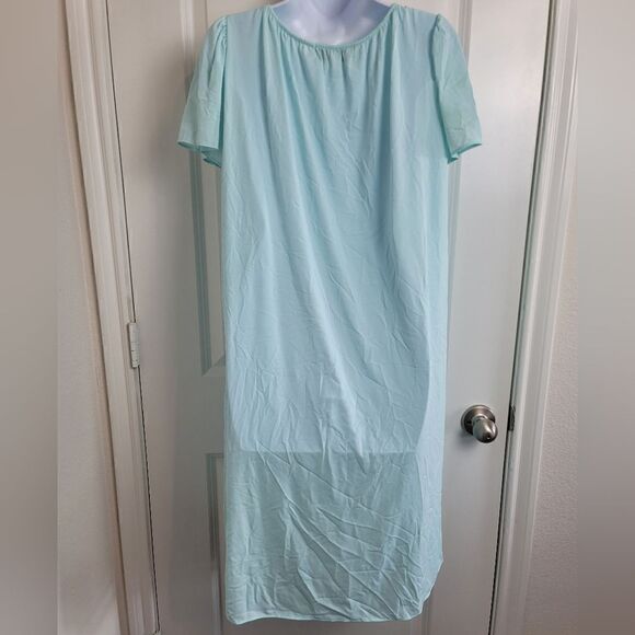 MISS ELAINE Nylon Nightgown - Picture 6 of 9